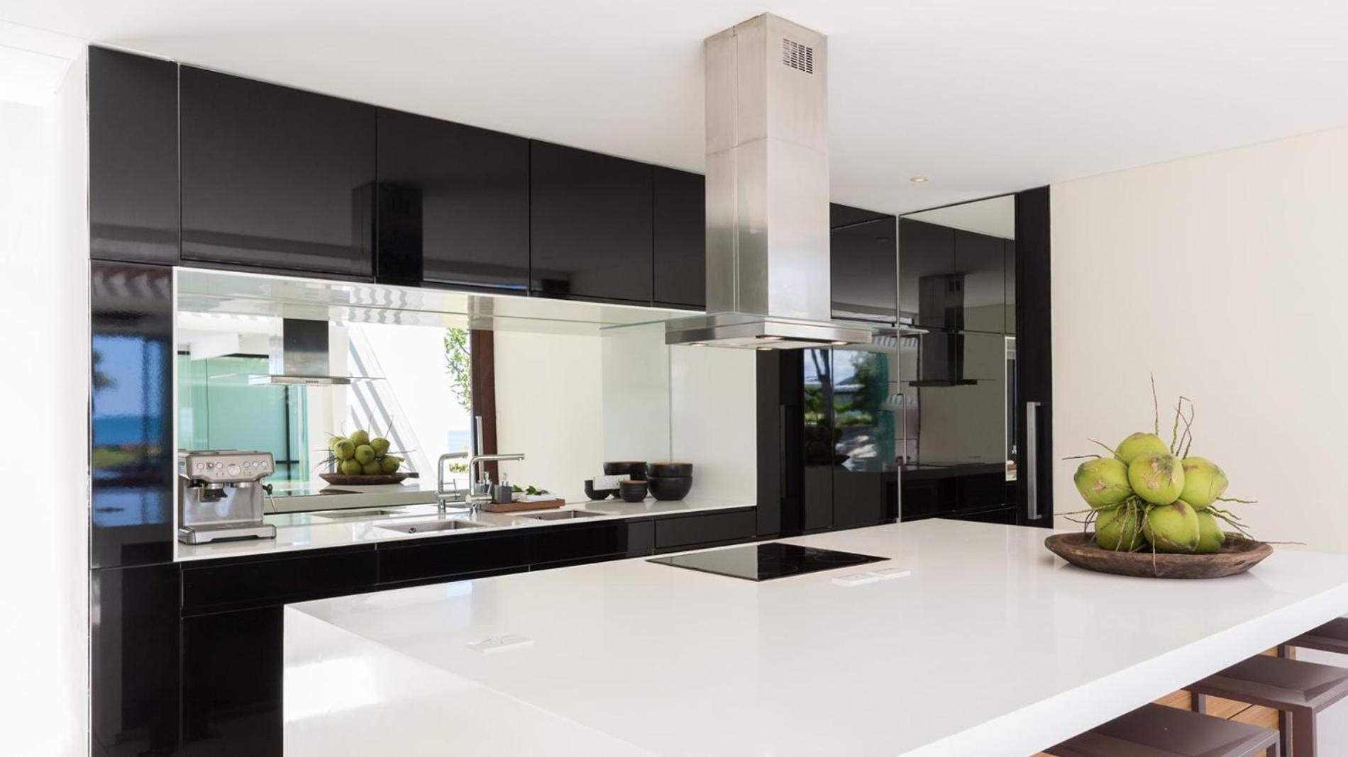 Fashionable Villa Malabar Beachfront 5 Bedrooms Plus 2 Kid'S Bedrooms Laem Sor Exteriör bild